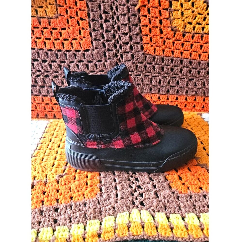 Easy Spirit Icicles Red & Black Checked Winter Shearling Ankle Boots Size 8